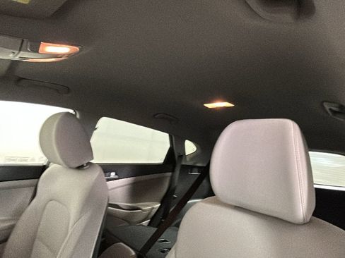 Used 2021 Hyundai Tucson SE FWD image 16