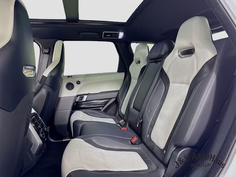 Used 2022 Land Rover Range Rover Sport SVR image 28