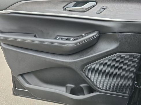 New 2025 Jeep Grand Cherokee L Limited image 28