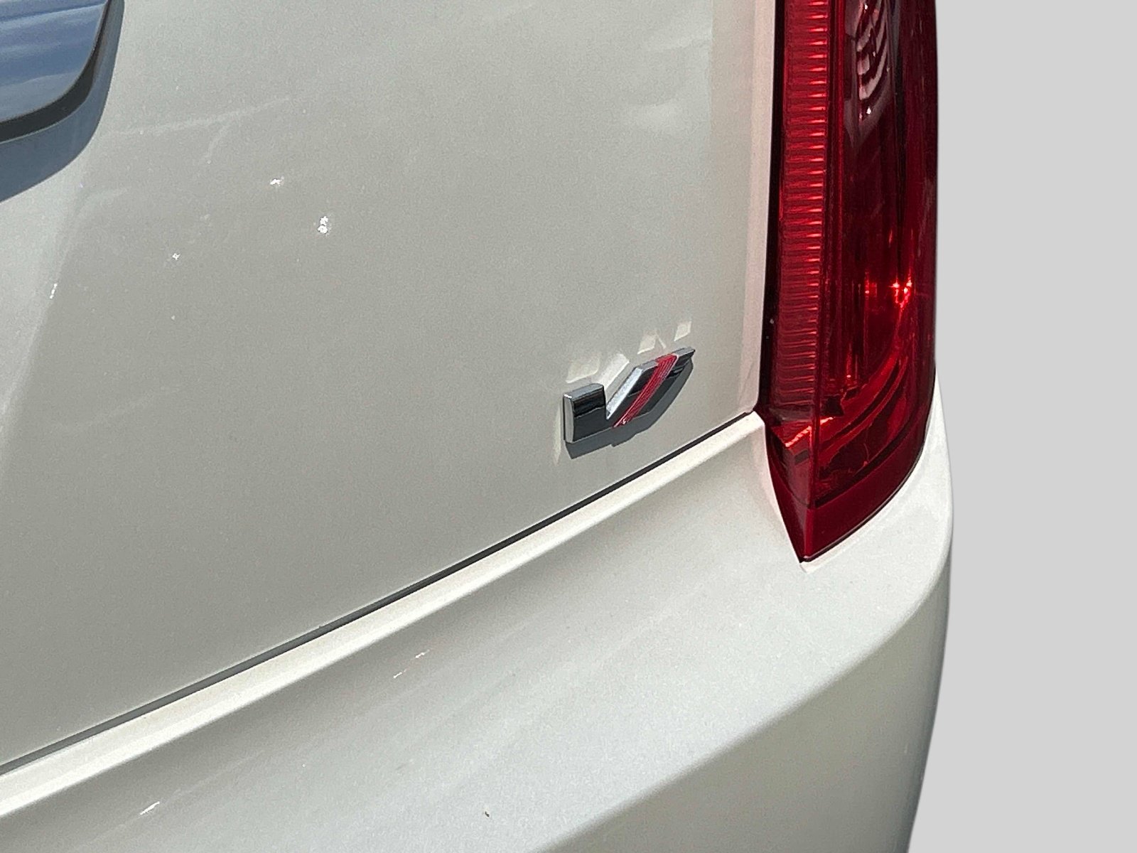 Used 2014 Cadillac XTS Vsport Platinum AWD image 12