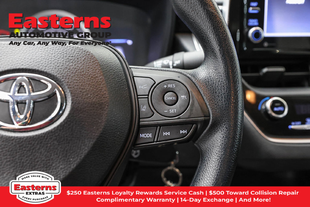 Used 2021 Toyota Corolla LE w/ Carpet Mat Package (TMS) FWD image 16