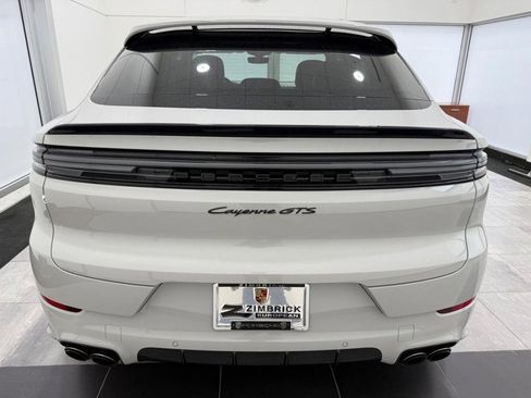 New 2026 Porsche Cayenne GTS image 6