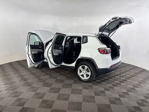 Used 2023 Jeep Compass Sport AWD/4WD image 16