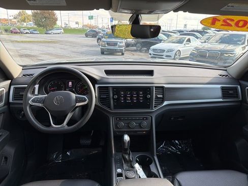 Used 2021 Volkswagen Atlas SE image 10