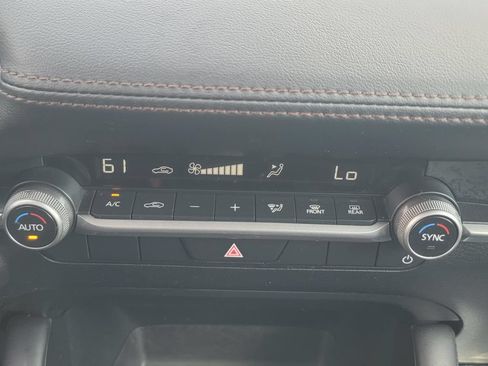 Used 2024 MAZDA MAZDA3 s FWD image 26