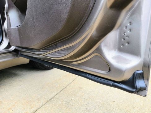 Used 2010 Chevrolet Malibu LS FWD image 25
