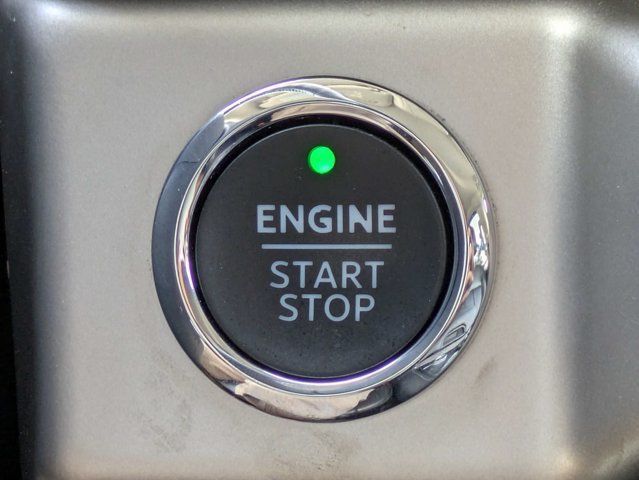 Used 2024 Ford Expedition XLT AWD/4WD image 31