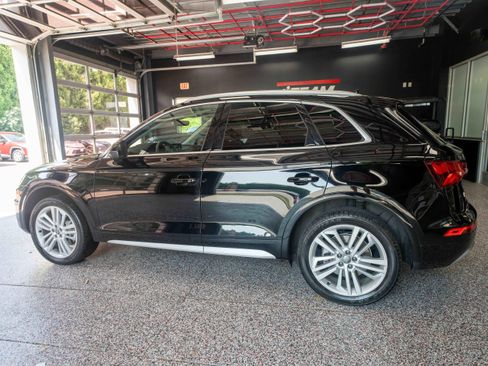 Used 2018 Audi Q5 2.0T Premium Plus AWD/4WD image 2