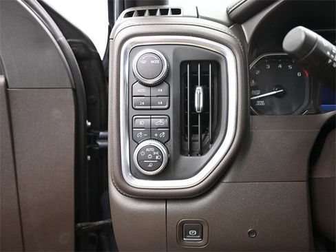 Used 2020 GMC Sierra 1500 SLT w/ SLT Premium Package image 33
