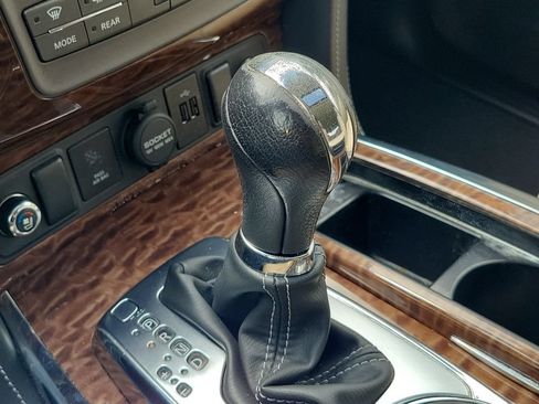 Used 2019 Nissan Armada Platinum w/ Captain's Chairs Package AWD/4WD image 36