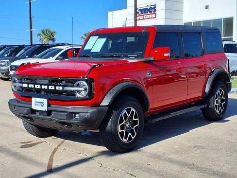 Used 2023 Ford Bronco Outer Banks AWD/4WD image 4