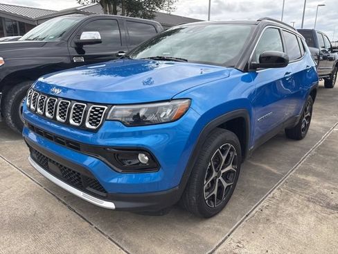 Used 2025 Jeep Compass Limited AWD/4WD image 1