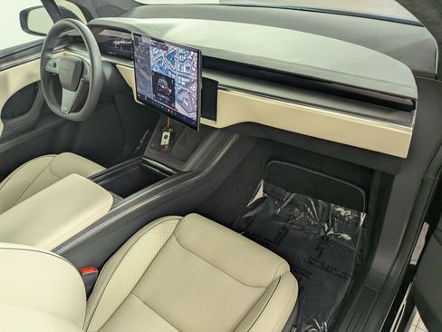 Used 2023 Tesla Model X Plaid AWD/4WD image 25