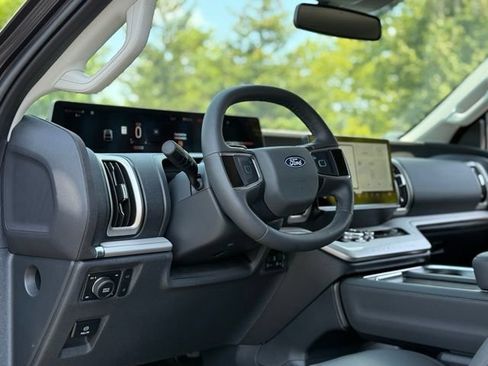 New 2027 Ford Expedition Active AWD/4WD image 13