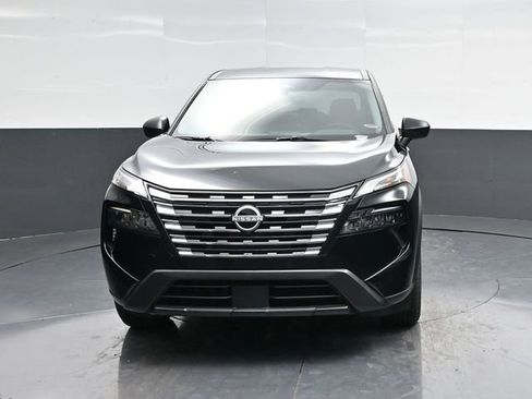 Used 2025 Nissan Rogue S image 8