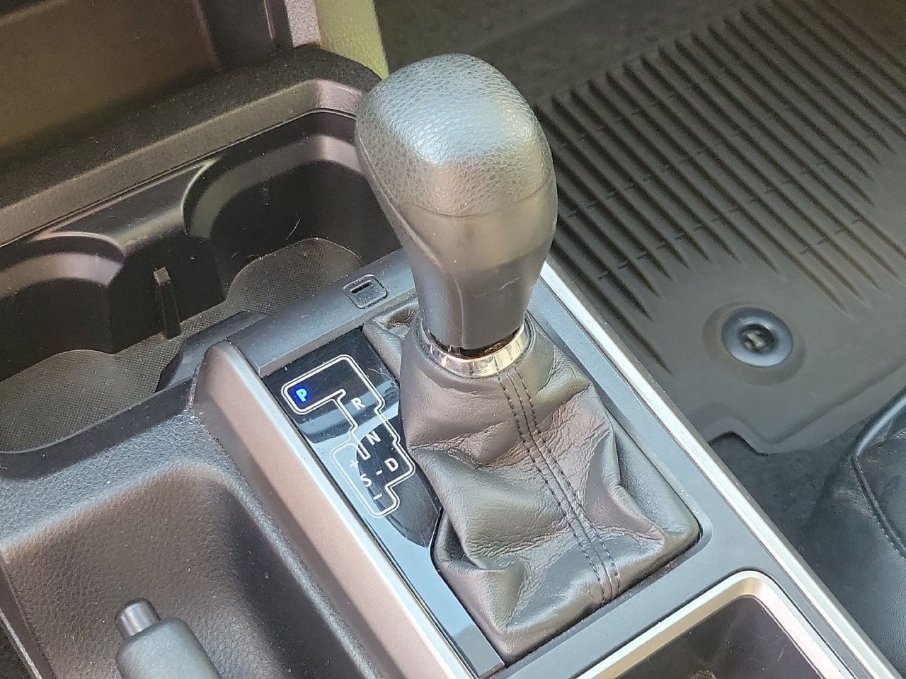 Used 2021 Toyota Tacoma SR5 RWD image 27