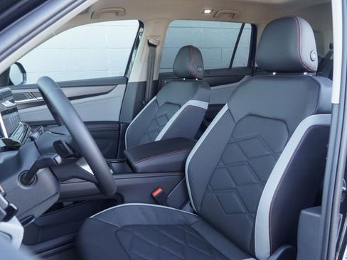 New 2026 Volkswagen Atlas Peak Edition AWD/4WD image 10