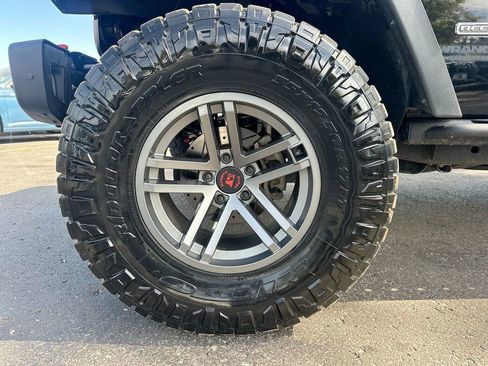 Used 2017 Jeep Wrangler Unlimited Rubicon image 22