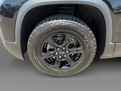 Used 2023 GMC Acadia AT4 w/ Technology Package AWD/4WD image 9