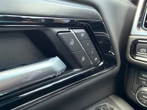 New 2026 GMC Yukon Denali w/ Sun & Power Step Package AWD/4WD image 26