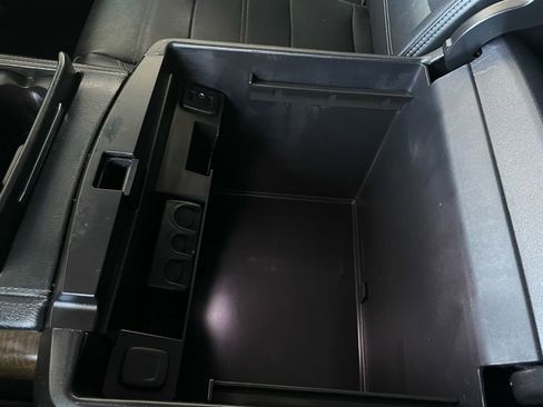 Used 2018 GMC Yukon Denali image 48