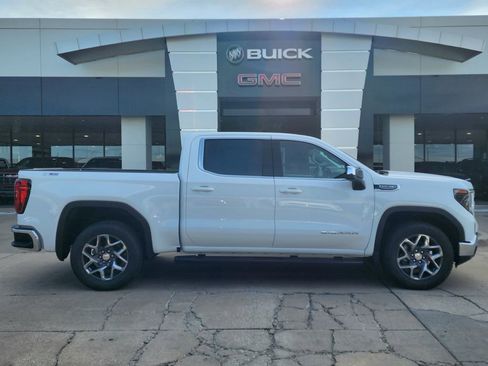 New 2026 GMC Sierra 1500 SLE w/ X31 Off-Road Package AWD/4WD image 3
