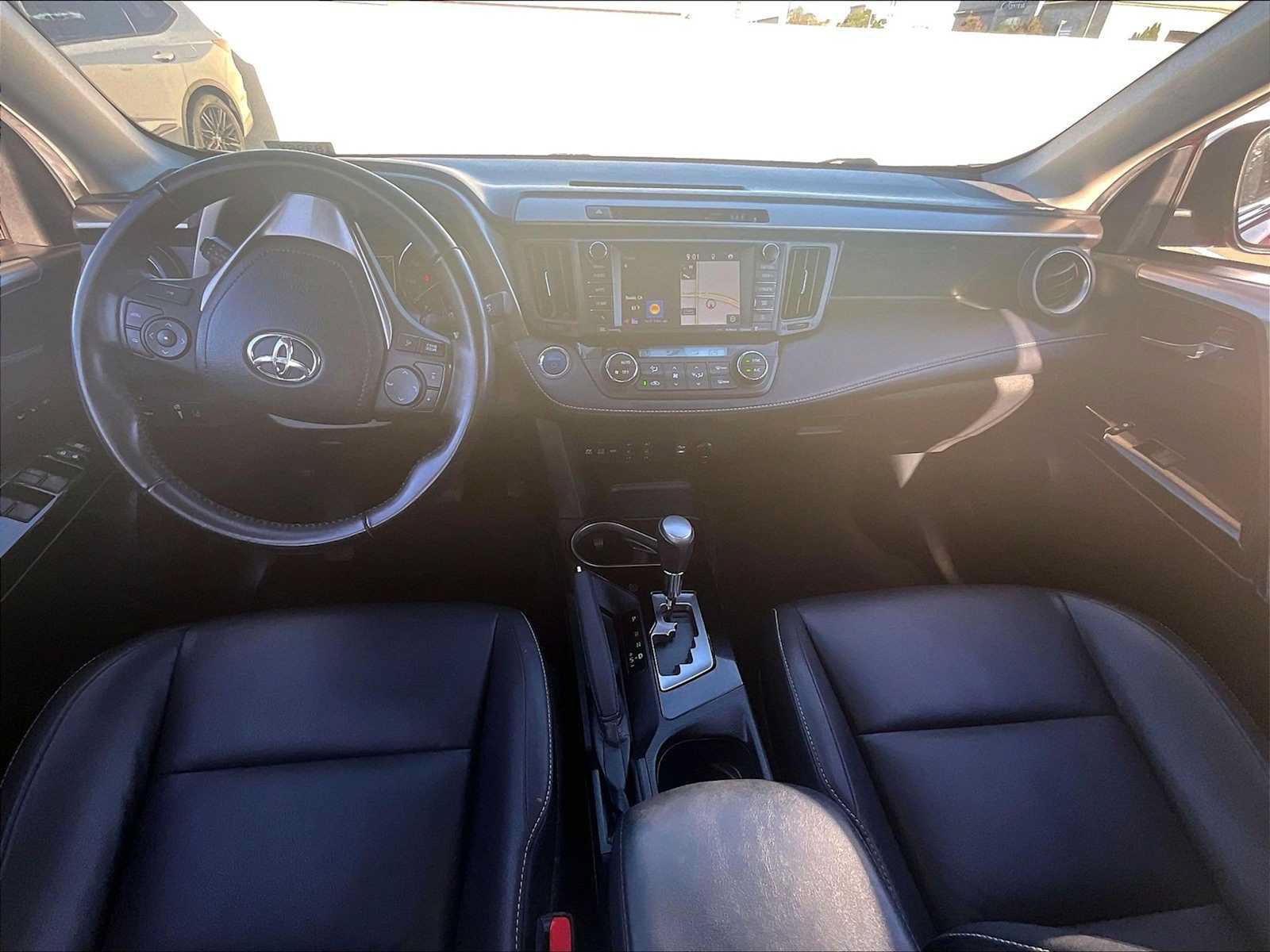 Used 2018 Toyota RAV4 Limited w/ Advanced Technology Package AWD/4WD image 16