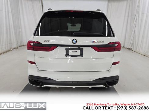 Used 2020 BMW X7 M50i w/ Dynamic Handling Package AWD/4WD image 9