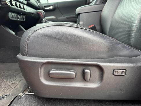 Used 2023 Toyota Tacoma TRD Pro image 11