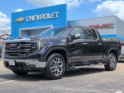 Used 2023 GMC Sierra 1500 SLT w/ SLT Premium Package image 1