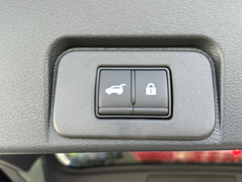 New 2026 Nissan Rogue Platinum image 40