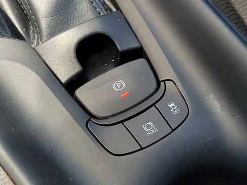 Used 2018 Toyota C-HR XLE FWD image 22