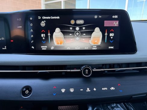 Used 2023 Nissan Ariya FWD image 21