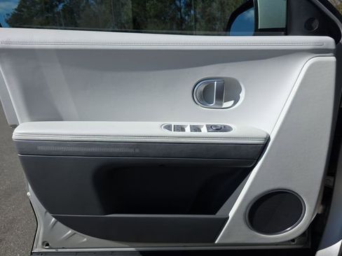 Used 2023 Hyundai Ioniq 5 SEL image 38