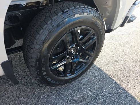 New 2026 Chevrolet Silverado 1500 Custom w/ Turbomax Blackout Package AWD/4WD image 9