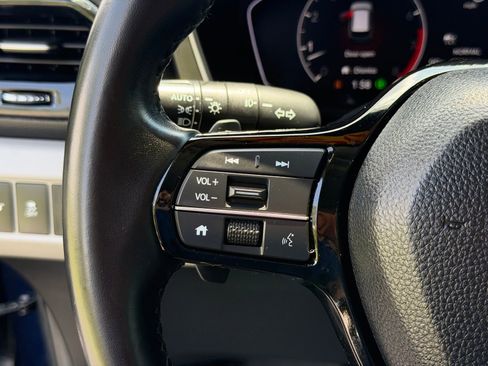 Used 2025 Honda Pilot EX-L image 19