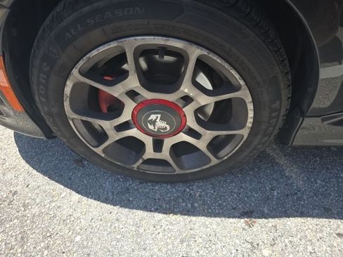 Used 2015 FIAT 500 Abarth FWD image 21