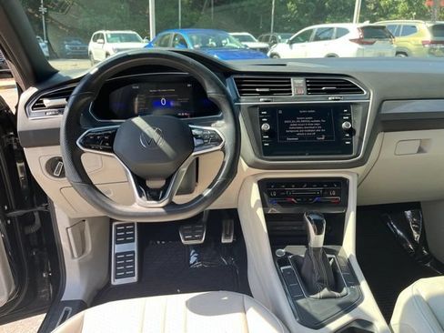 Used 2024 Volkswagen Tiguan SE R-Line FWD image 18