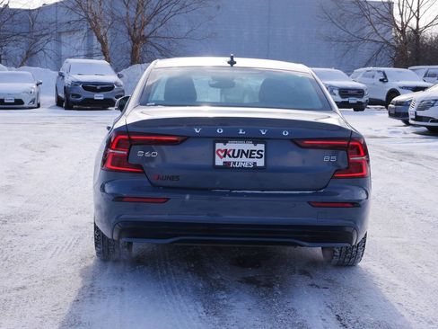 Used 2024 Volvo S60 B5 Core image 6