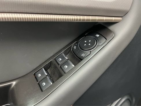 Used 2025 Ford Explorer Active w/ Active Comfort Package image 21