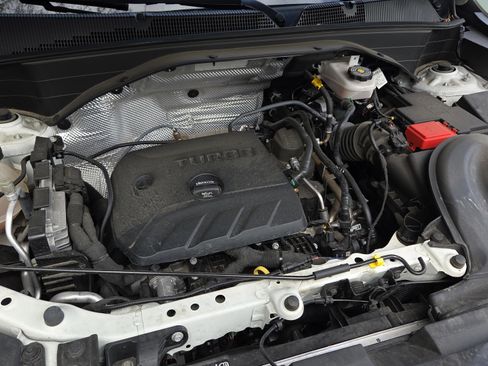 Certified 2023 Chevrolet TrailBlazer RS w/ Sun and Liftgate Package image 16