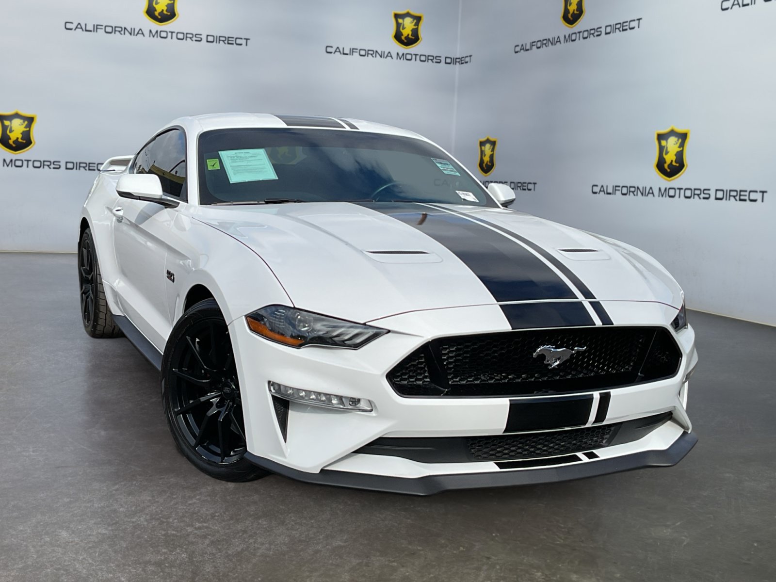 Used 2019 Ford Mustang GT Premium w/ GT Performance Package RWD image 3