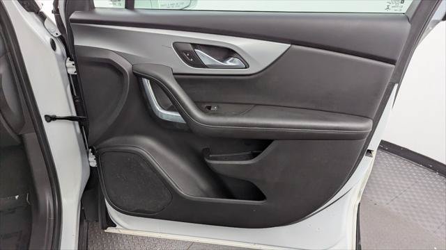 Used 2020 Chevrolet Blazer LT AWD/4WD image 23