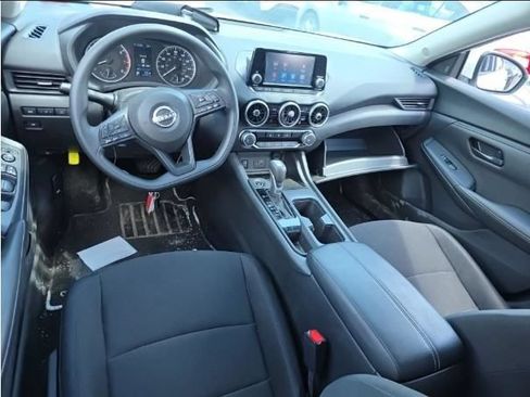 Used 2025 Nissan Sentra S FWD image 6