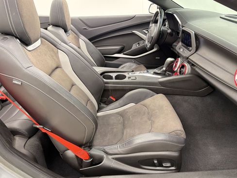Used 2023 Chevrolet Camaro LT RWD image 29