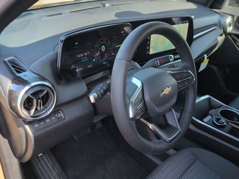 New 2027 Chevrolet Equinox LT AWD/4WD image 11