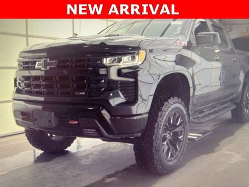 Used 2024 Chevrolet Silverado 1500 LT Trail Boss w/ Convenience Package II image 5