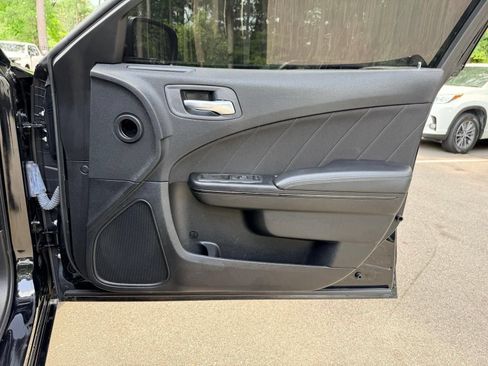 Used 2022 Dodge Charger SXT w/ Blacktop Package RWD image 21