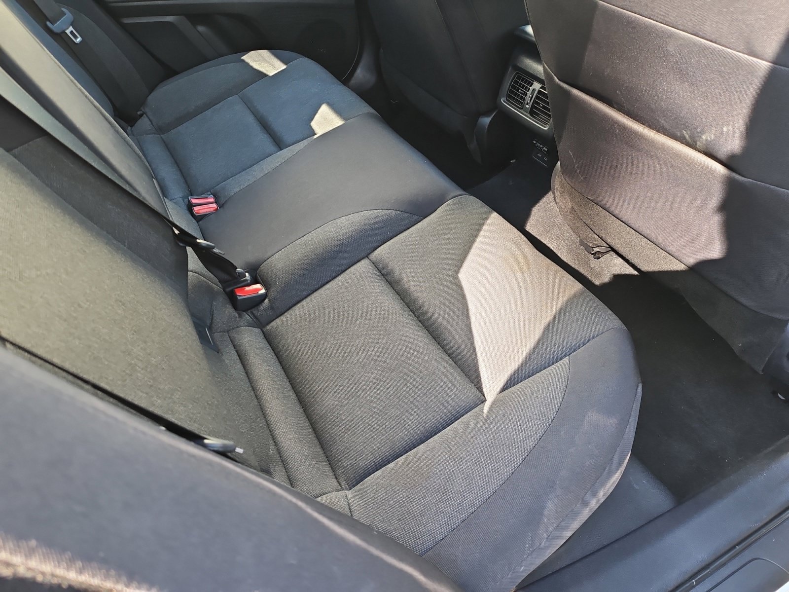 Used 2025 Toyota Camry LE FWD image 29