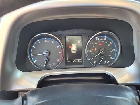 Used 2018 Toyota RAV4 LE w/ All Weather Liner Package FWD image 24